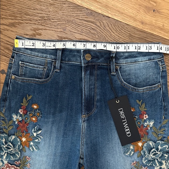 NWT DRIFTWOOD Blue Floral Embroidered Flare Jeans - Picture 7 of 9